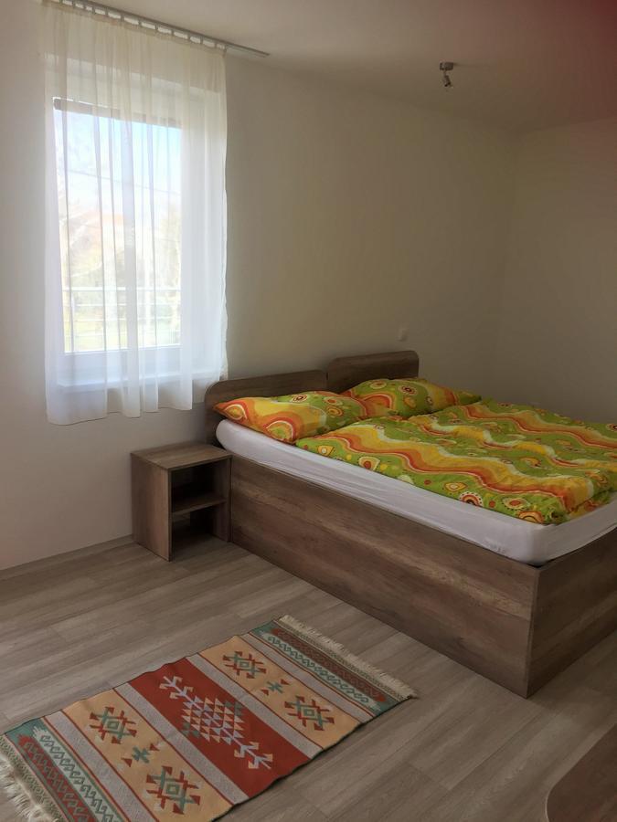 Promenad Apartmany Veľký Meder Bagian luar foto