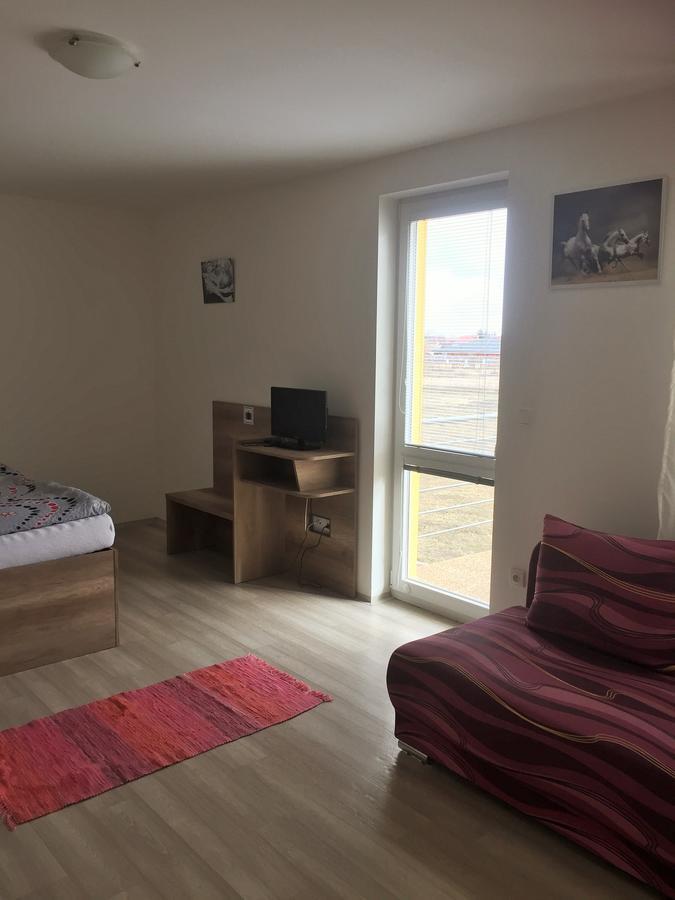 Promenad Apartmany Veľký Meder Bagian luar foto